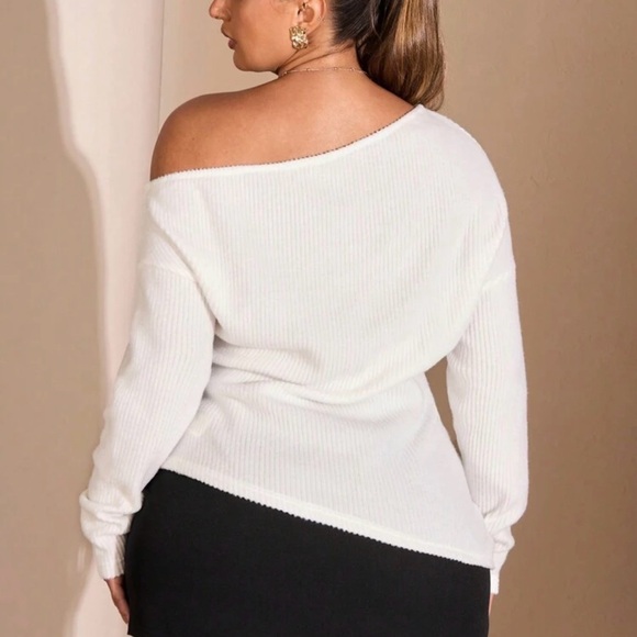 White Ribbed Sweater - Picture 3 of 5